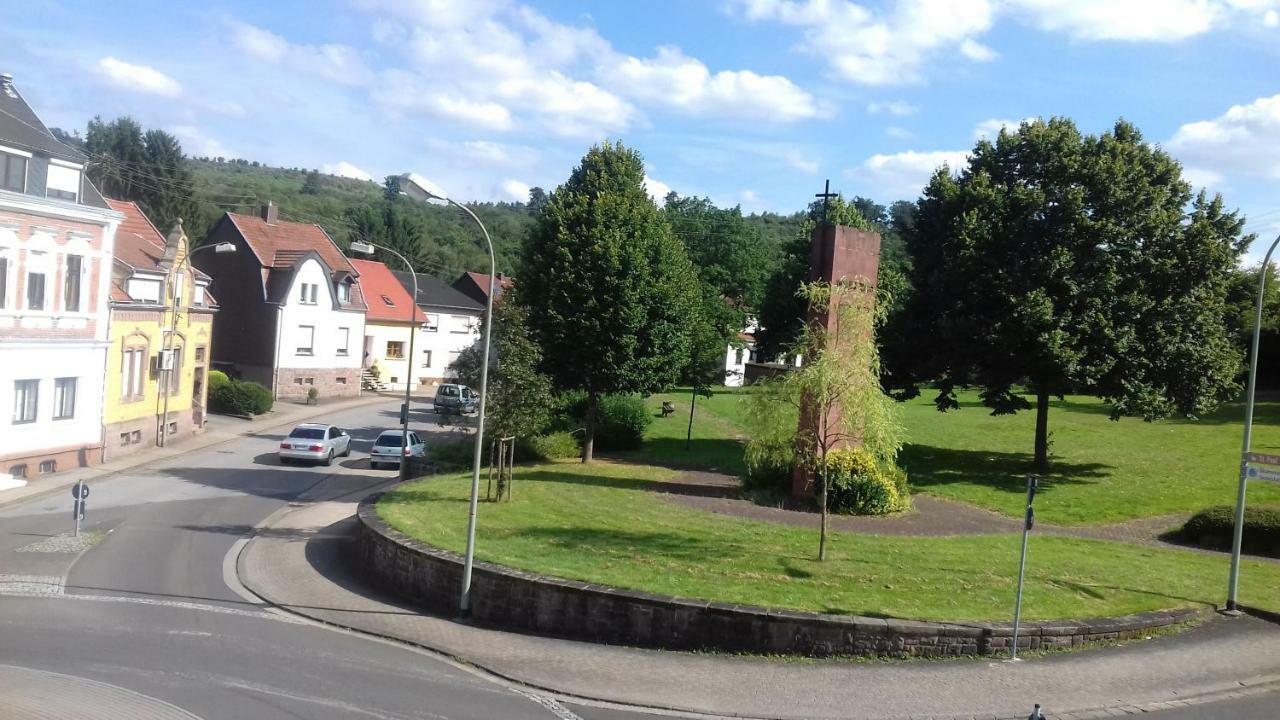 Triebener-Hof Hotel Quierschied Exterior foto